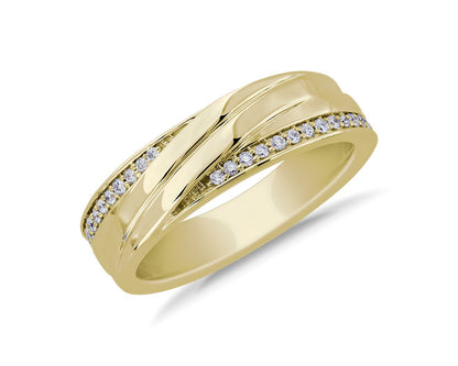 Diagonal Lined with Pave Diamond Edge Men's Wedding Ring - 14k Yellow Gold | Kalptarugems